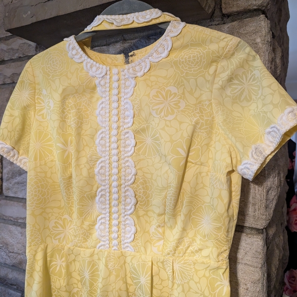 Lilly Pulitzer Yellow Floral Midi Dress - Picture 3 of 5